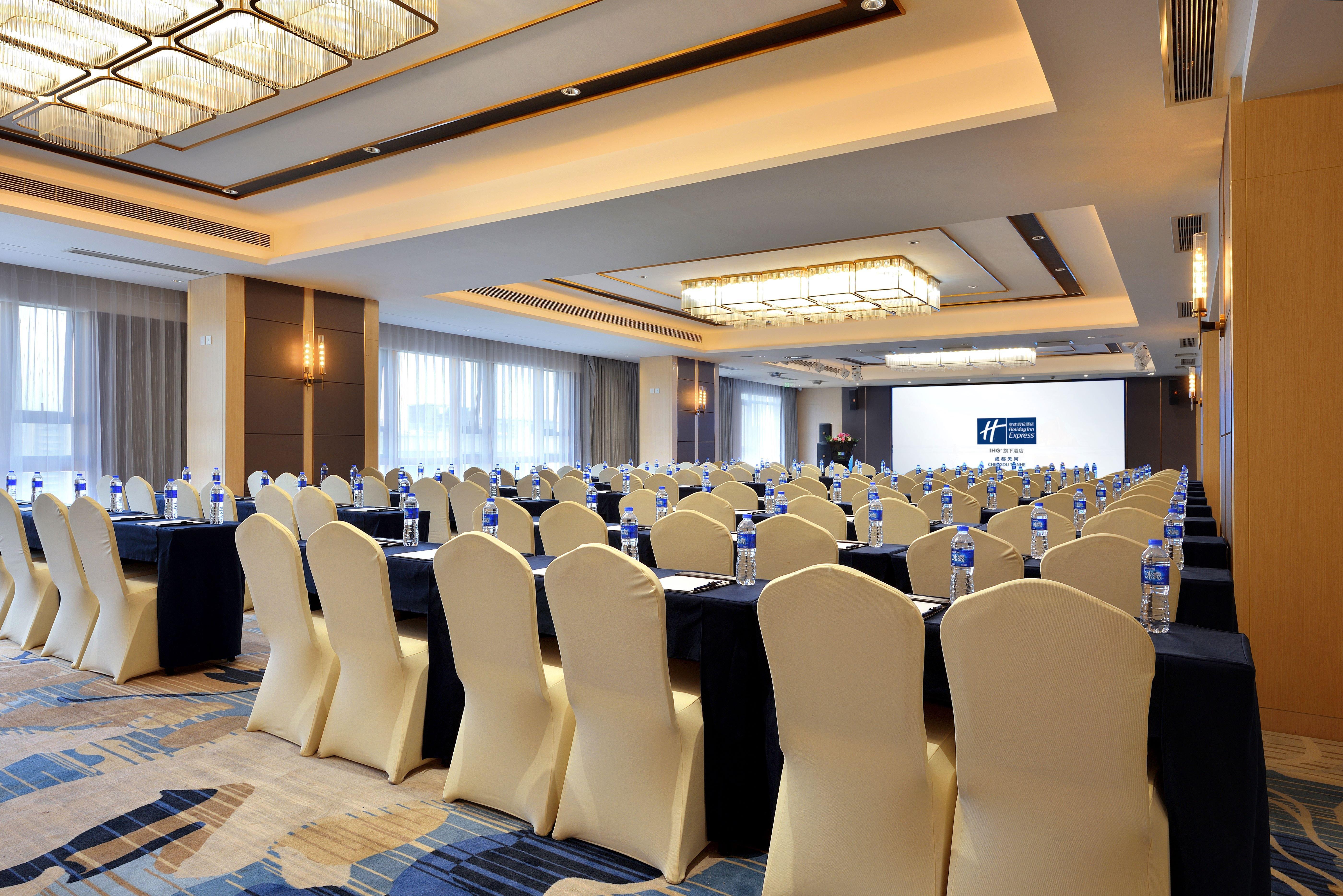Holiday Inn Express Chengdu Tianhe By Ihg Pixian Eksteriør billede